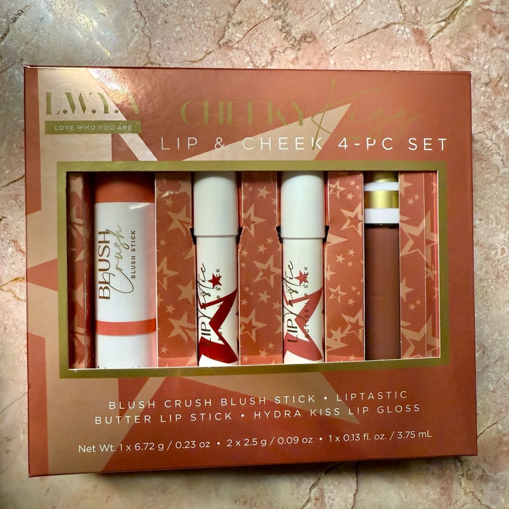 LWYA by Kim Gravel Cheeky Kiss Lip & Cheek 4-pc Set

Shade - Neutrals